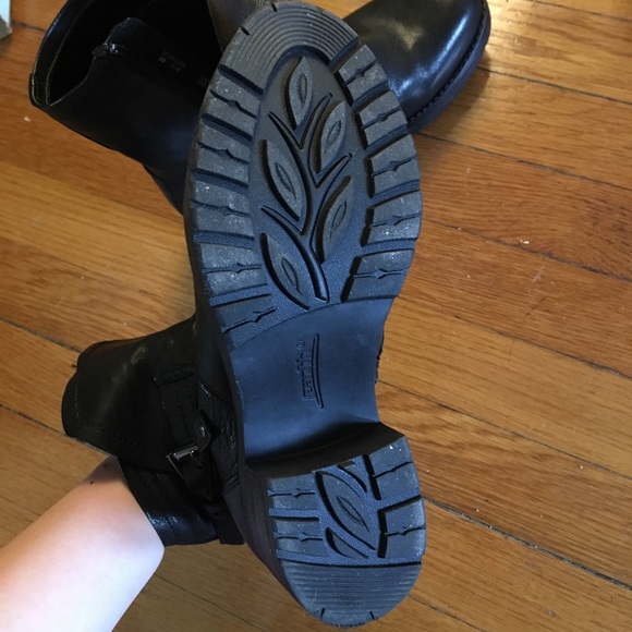 Earth boot - Picture 5 of 5